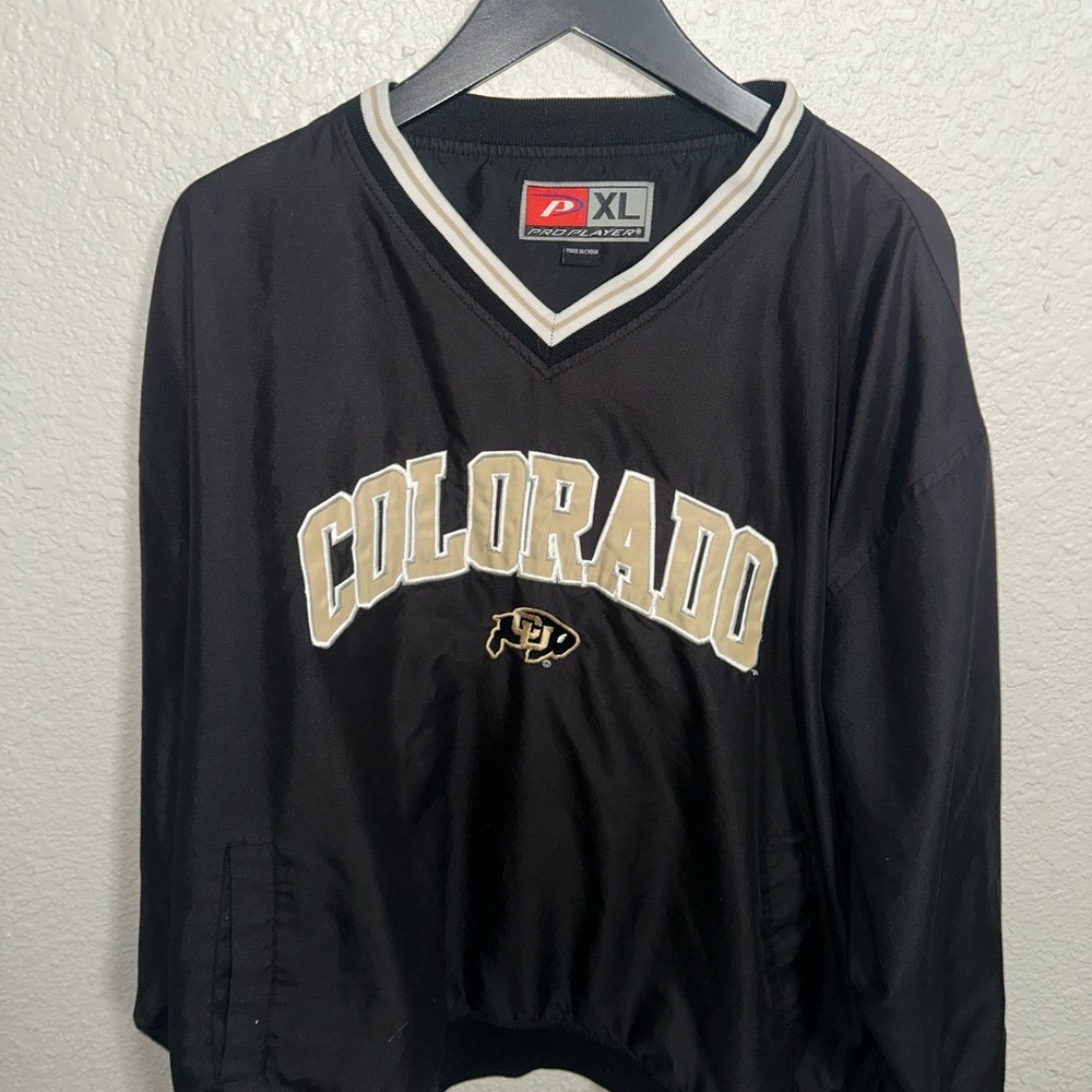 Black Colorado V-Neck Pullover